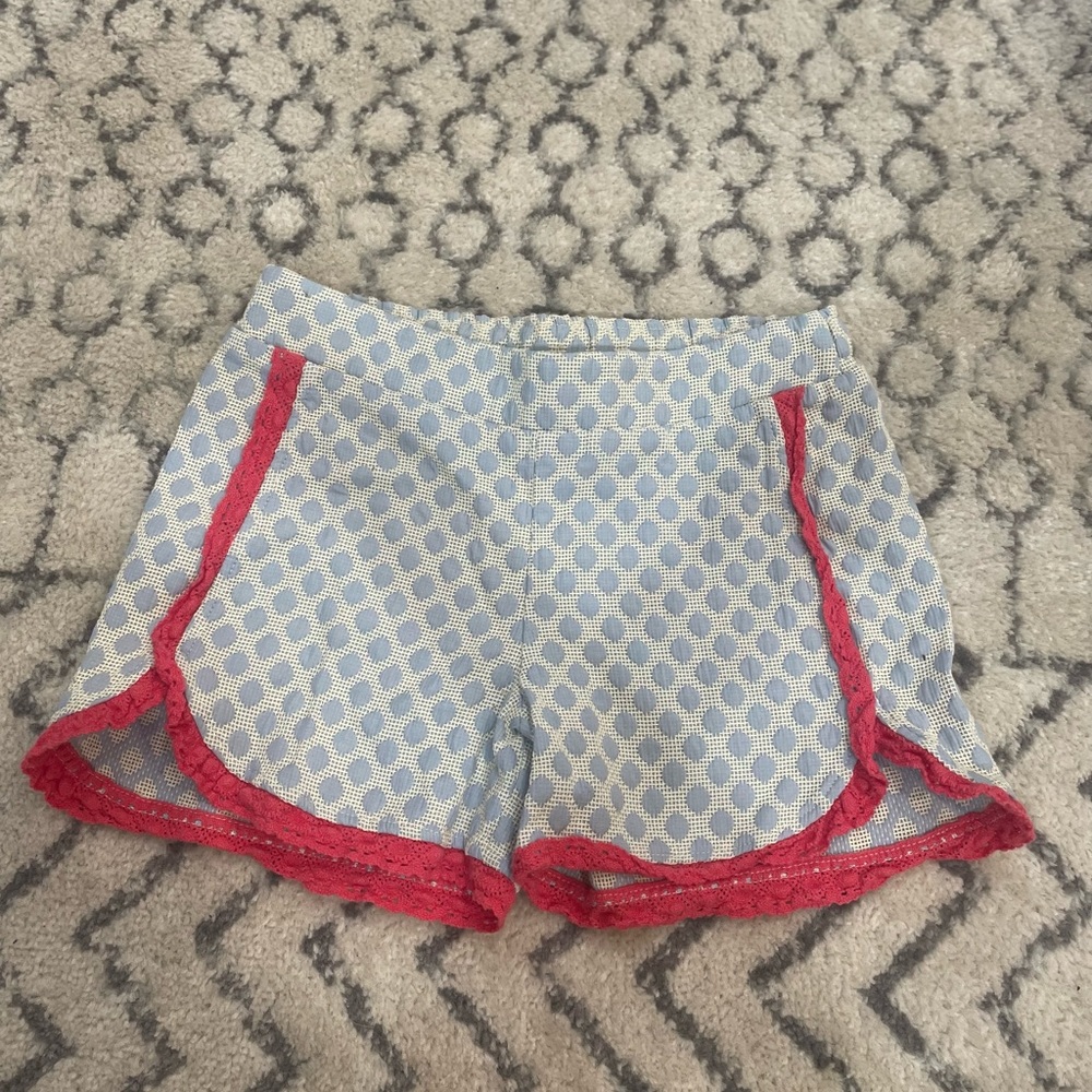 Pernickety girls shorts, size 8.